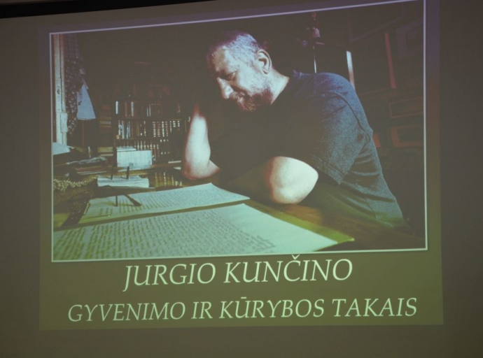 STEAM integruota lietuvių kalbos ir literatūros ir istorijos pamoka „Atsisveikinimas su sovietmečiu. Svečiuose pas Jurgį Kunčiną“