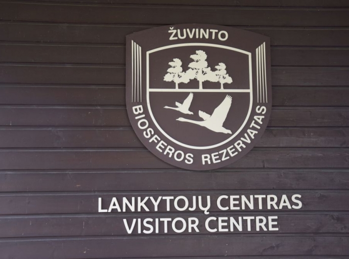 Du zuikiai vienu šūviu