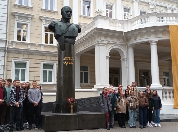 Jotvingiai iš Vilniaus grįžo su ypatingu prizu