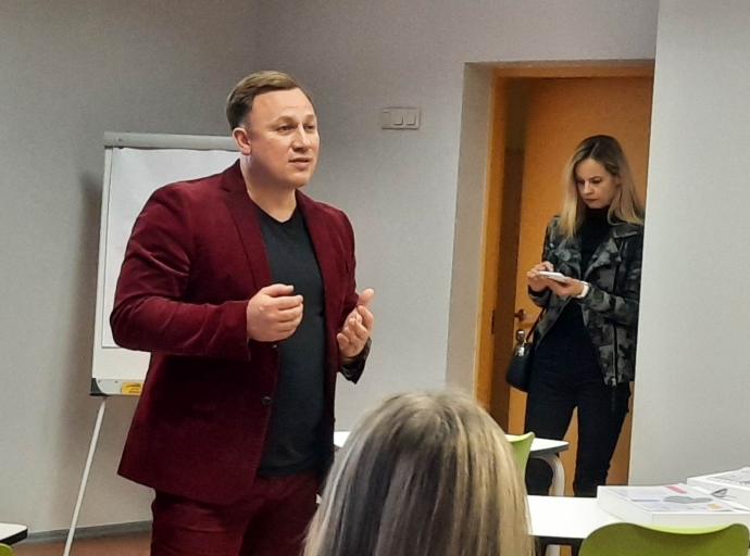 STEM mokyklos ekspertės ženklą pelniusi Alytaus Jotvingių gimnazija dalijasi patirtimi: „Neužtenka tik perteikti žinias mokiniams“