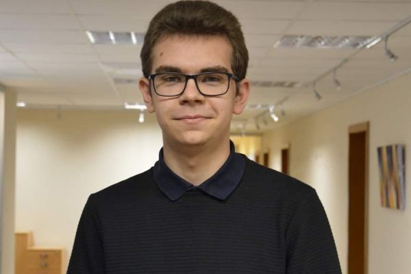 simas1385534D2-EDD3-3A4A-F15E-9B6DF2A58AAB.jpg