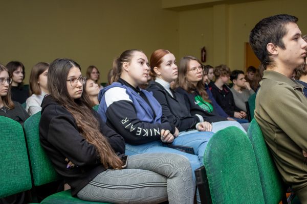 dezinformacija-95D305832-8194-3A66-6F6E-C15D893457C7.jpg