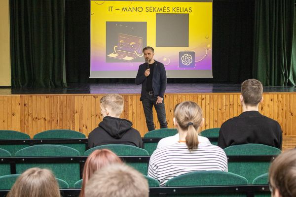 informatika-131E23BD3C-4914-B7BB-DFC5-B2B9FD5FC9F4.jpg