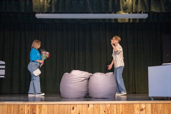 teatro-35D413BF5-C940-83AA-1AE8-C030C0A3388C.jpg