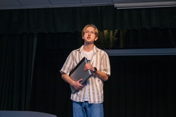 teatro-56A9B6740-BCDF-54A9-E55D-099B07F527C7.jpg